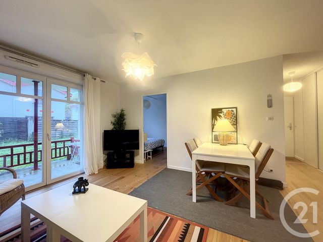 Appartement F2 à louer - 2 pièces - 41.83 m2 - GUJAN MESTRAS - 33 - AQUITAINE - Century 21 Duprat Donnesse